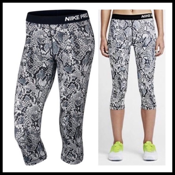 Nike Pants - NIKE Pro Heights Vixen 3/4 Crop Tights